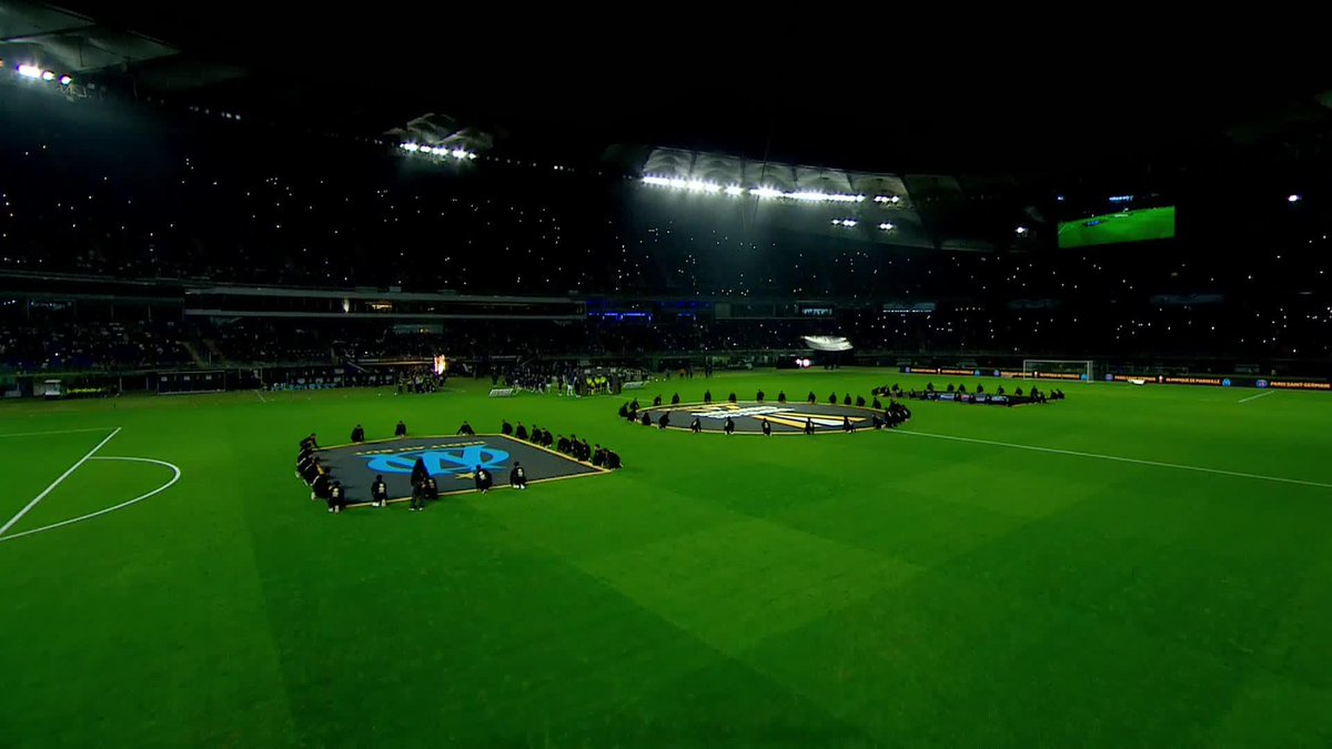 C'est parti pour le grand moment foot du début d'année, certainement le #TropheeDesChampions le plus attendu de l'histoire 😎 📺 ➡️