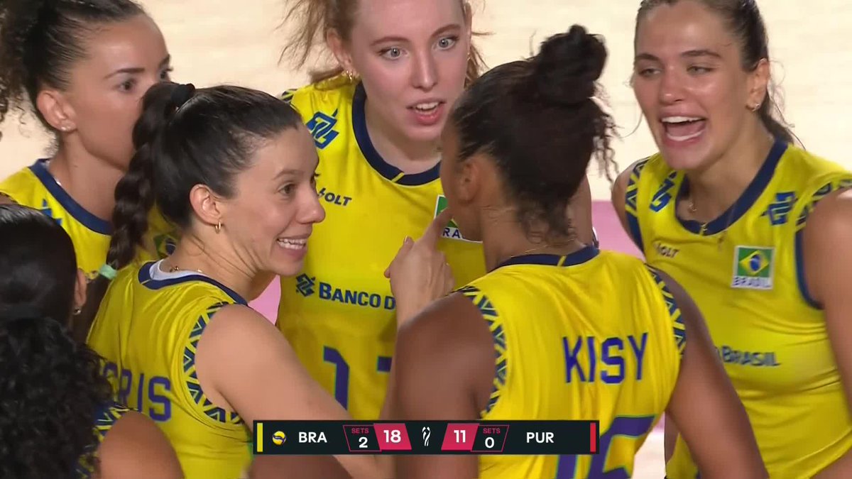 #TBT #WWCH 🇧🇷: The connection between Macris, Julia Kudiess and Kisy: simply lethal! 😮🔥 Great chemistry, top-level talent and pure power on display. ✨ 🏐 #Volleyball #Volei
