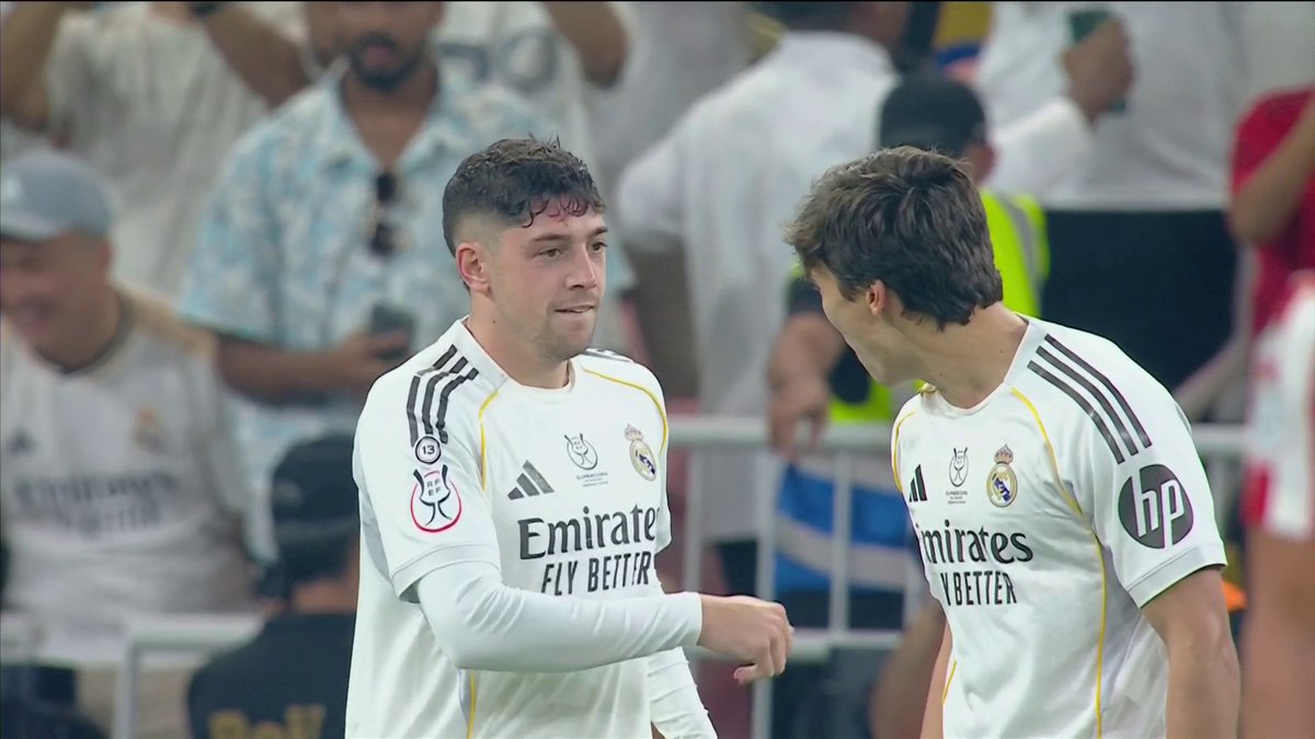What a strike, Federico Valverde! 🚀 One of the best free-kicks you will see to open the scoring for Real Madrid ⚪ 📺TNT Sports & discovery+ UK