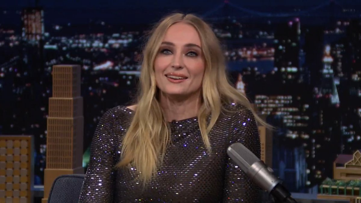 Sophie Turner credits her granddad’s wedding ring as the reason she got cast in X-Men Movies ❤️ #FallonTonight