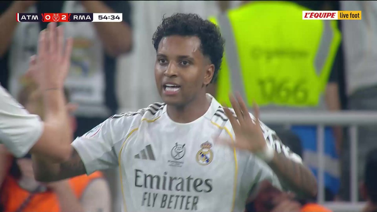 IL EST EN FORME EN CE MOMENT ! 🔥 Rodrygo inscrit le 2-0 dans cette demi-finale après un superbe service de Valverde ! 🇧🇷⚽️ Pour suivre le match > #lequipeFOOT