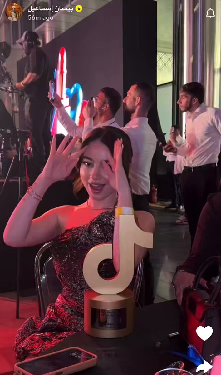 💫 | بعد فوز بيسان اسماعيل بجائزة تيك توك "افضل فنانة" في الشرق الاوسط 🏆 في حال فازت الاسبوع القادم بجائزة جوي اوورد ستصبح بيسان صاحبة اكبر عدد من الجوائز لفنانة خلال عام واحد في التاريخ العربي🥇 🚀✨