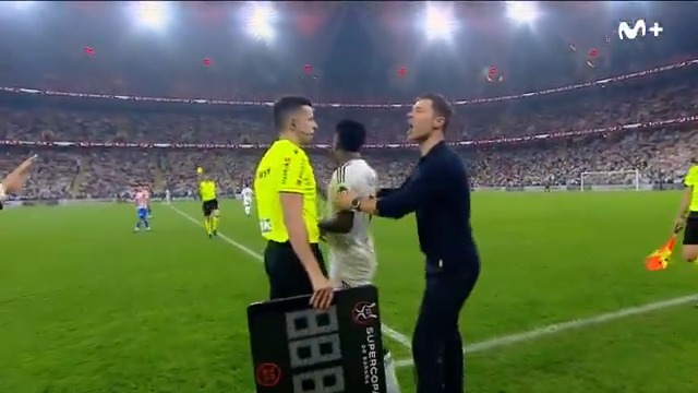 El pique entre Vinicius y Simeone. #superSupercopa #LaCasaDelFútbol