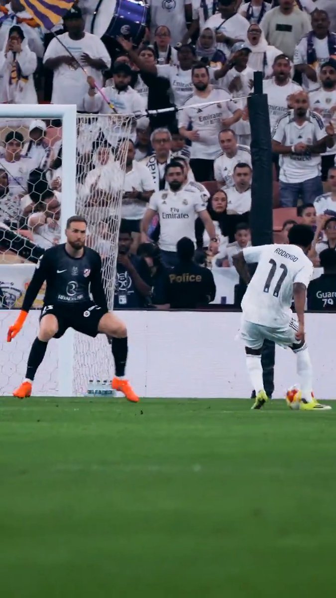 ⚽️ Un gol que vale una final de #superSupercopa. Así marcó Rodrygo Goes el segundo gol del Real Madrid C.F..