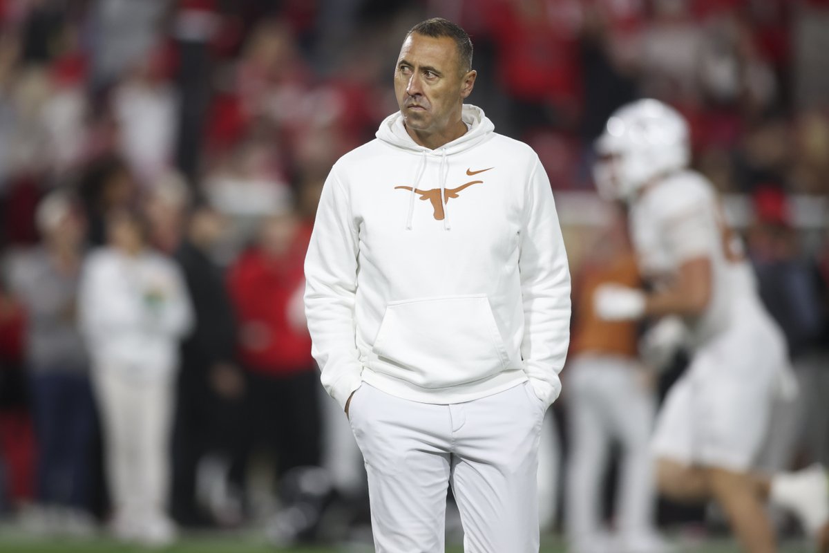 .Dave Bartoo on Steve Sarkisian "He's not going to win a national championship at Texas - he's not a good coach, relative to the talent. "His grade right now, all active coaches with more than 4 years of experience, he is 43rd in the country." Full show: