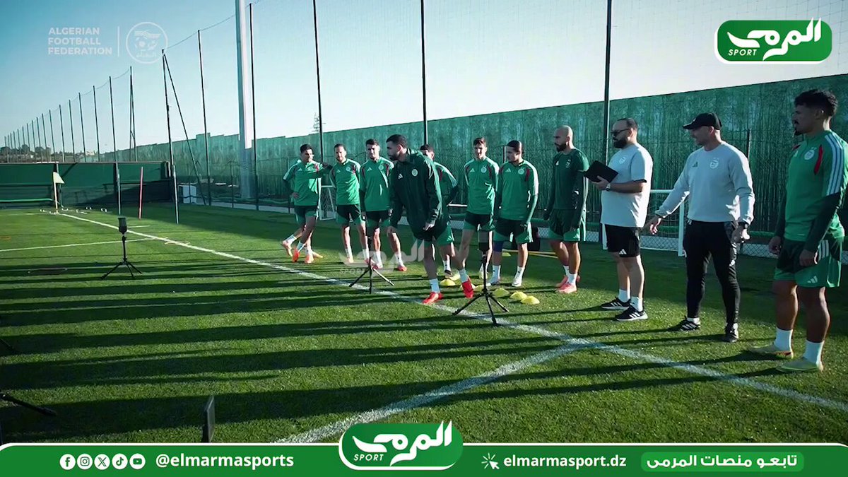 المنتخب الوطني 🇩🇿 يستخدم أجهزة متطورة لتطوير الانطلاق السريع .
