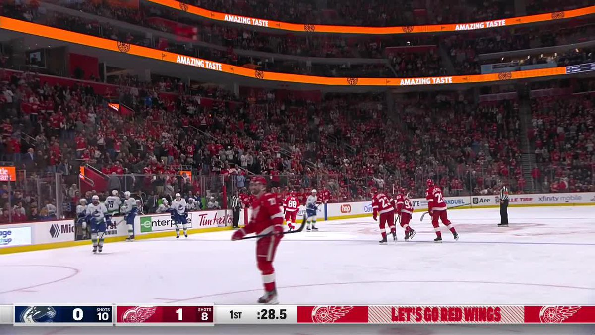 THAT'S CAREER NUMBER 499 FOR PATRICK KANE 🌟🚨
