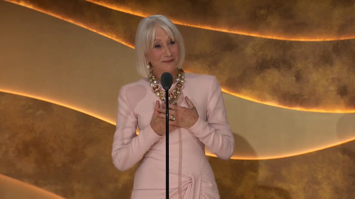 Everyone please give a warm #GoldenEve welcome to our 2026 Cecil B. DeMille Award winner, Helen Mirren! 👏