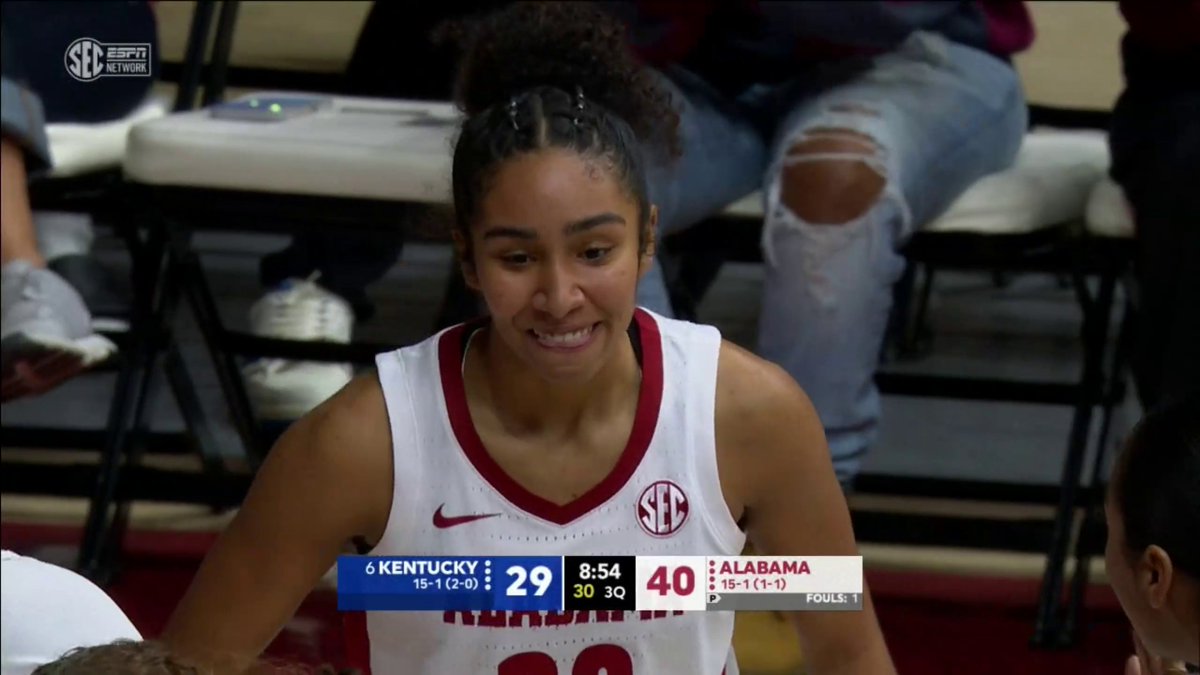 Alabama takes down No. 6 Kentucky in Tuscaloosa 64-51 🙌