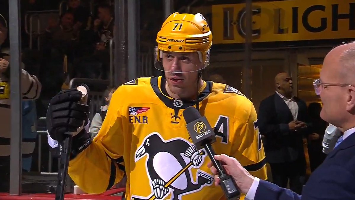 Geno to the fans in his postgame interview: "I miss you guys too!" 🥹🥹🥹