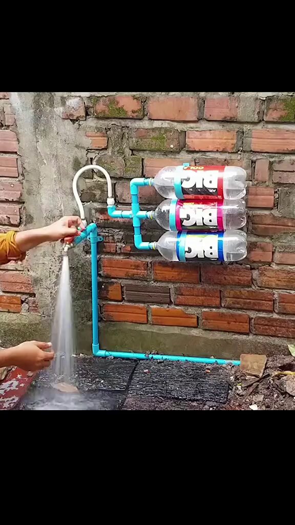 You can create your own water pump with this amazing trick