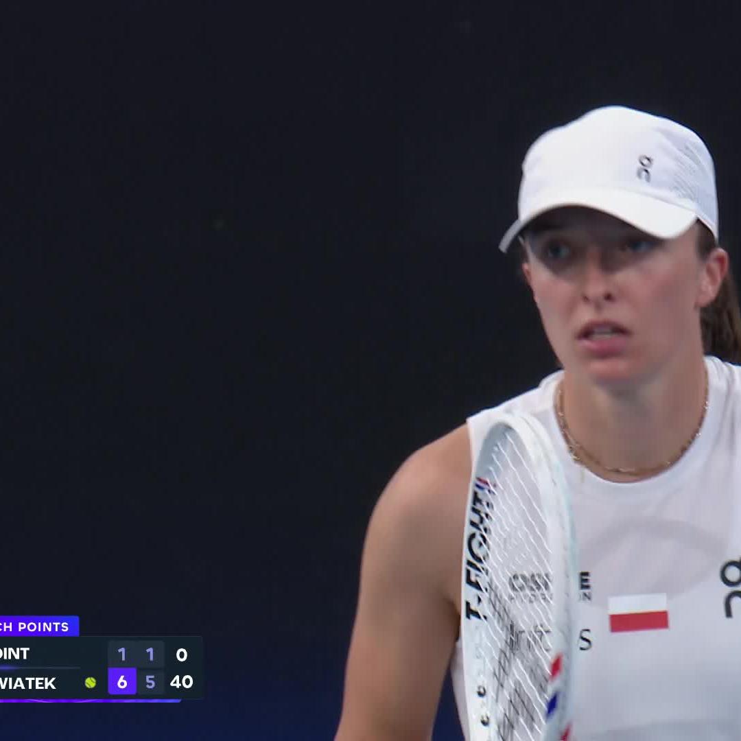 Flying through 🔥 Iga Świątek defeats Joint 6-1 6-1 to put Poland ahead in the #UnitedCup quarter-final!