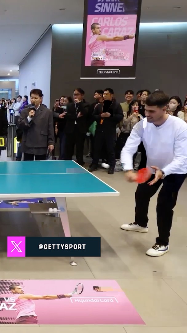 Carlos Alcaraz and Jannik Sinner playing tennis table ahead of their exhibition match in Seoul 👀🏓