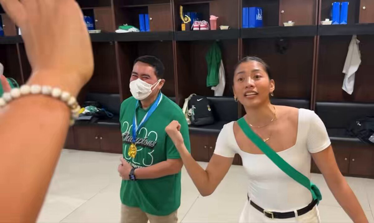 back when kkd asked crdj kung sinong unang nilapitan niyang lady spiker nung S85 championship: crdj: “wala.” kkd: “bakit si kim ang nilapitan mo nung last playing year niya?” crdj: “eh love ko ’yan eh.” NAKAKAMISS 🥹❤️‍🩹