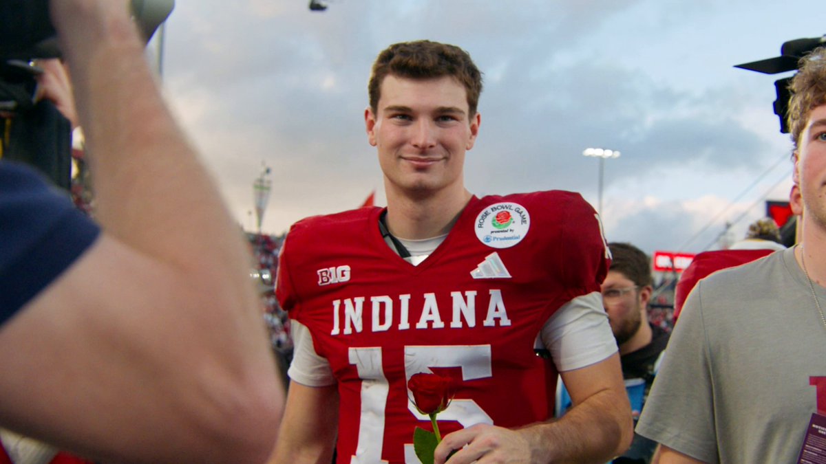 OREGON. INDIANA. Only one more spot remains in the CFP national championship -- who ya got? 🤔
