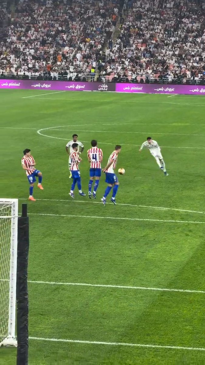 This angle of Valverde's goal 😱 (via 4cmn/IG)