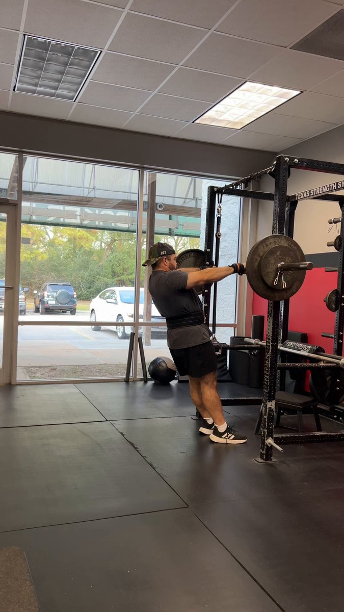 Full range strict pressing I see less and less of. More people should try it. Good for your shoulder health. And for “Powerbuilding” it’s a perfect movement . Combo of functional strength and decent hypertrophy movement. Did them yesterday for first time in about a year (?). Kind of a shit show due to time away, diet, and getting sick but felt okay. Strict press 3 x 7-10 (descending sets) Cable side Delt 3 x 8-12 Cable rear Delt 3 x 8-15 Legend Shrugs 3 x 6-10