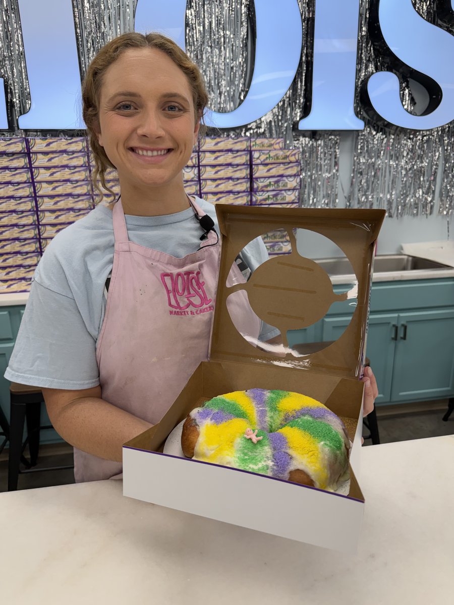 Mardi Gras season is here, and it’s time for king cake! 💜💛💚 Meet LSU alum Madelyn Schmidt Burr, an E. J. Ourso College of Business entrepreneurship graduate who turned a class project into a thriving business. Since 2021, she has taught thousands in Baton Rouge how to roll, bake and decorate their own king cakes through classes at her bakery Eloise Market & Cakery. 💜 💛