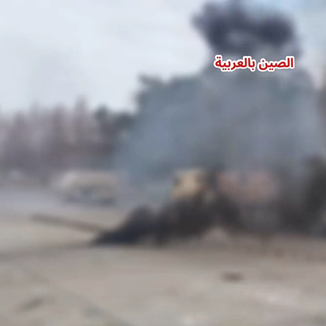 🇨🇳 🔴غير عادي الجيش الصيني يدرب الجنود والروبوتات على الاعمال القتالية المشتركة. أظهرت تدريبات حديثة اعتماداً كبيراً على أسراب الطائرات بدون طيار والروبوتات الأرضية للقتال لنقل الإمدادات، متجاوزة الطرق التقليدية. الهدف: ضمان التميز في الحروب الحديثة تحت نيران العدو والحرب الإلكترونية.