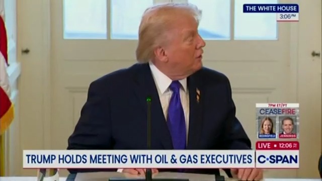 Trump stops mid-sentence to admire his ballroom: "Wow. What a beaut... Unusual time to look, but I figured we might as well"