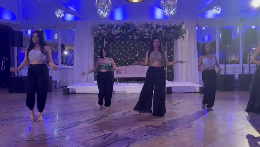 my extremely bora pilled cousin made us dance ‘boy with luv’ at her wedding…and then that gg song taehyung did a choreo challenge to.💜