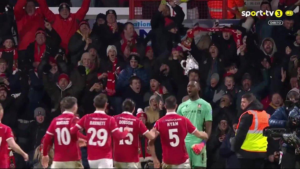 Wrexham eliminou o Nottingham Forest e está na próxima ronda da FA Cup!