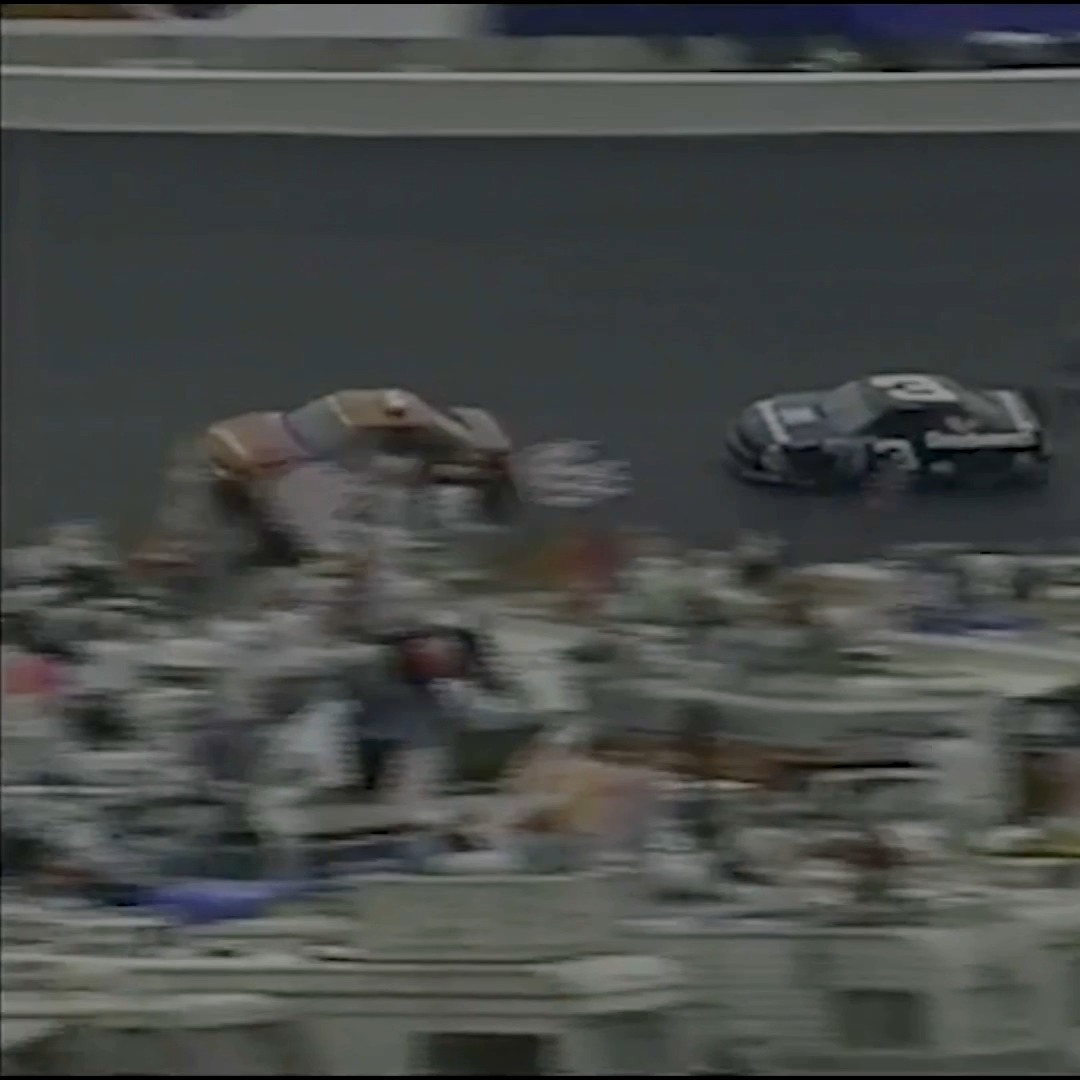 Even under yellow, Dale Sr. went for it. 😤 📹 5/31/92 | #MonsterMile