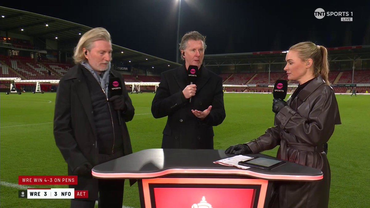 "Do they realise how important the FA Cup is!?" 🤔 Steve McManaman and Robbie Savage on Nottingham Forest's fringe players not taking their opportunity ❌ 🎙️ Laura Woods | 📺 TNT Sports & discovery+ UK