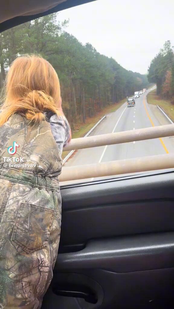 Do you remember doing this as a kid? I just know one of the first few trucks let them know on the radio. "Breaker-breaker-1-9, we got a horn enthusiast on the upcoming overpass; over." ❤️
