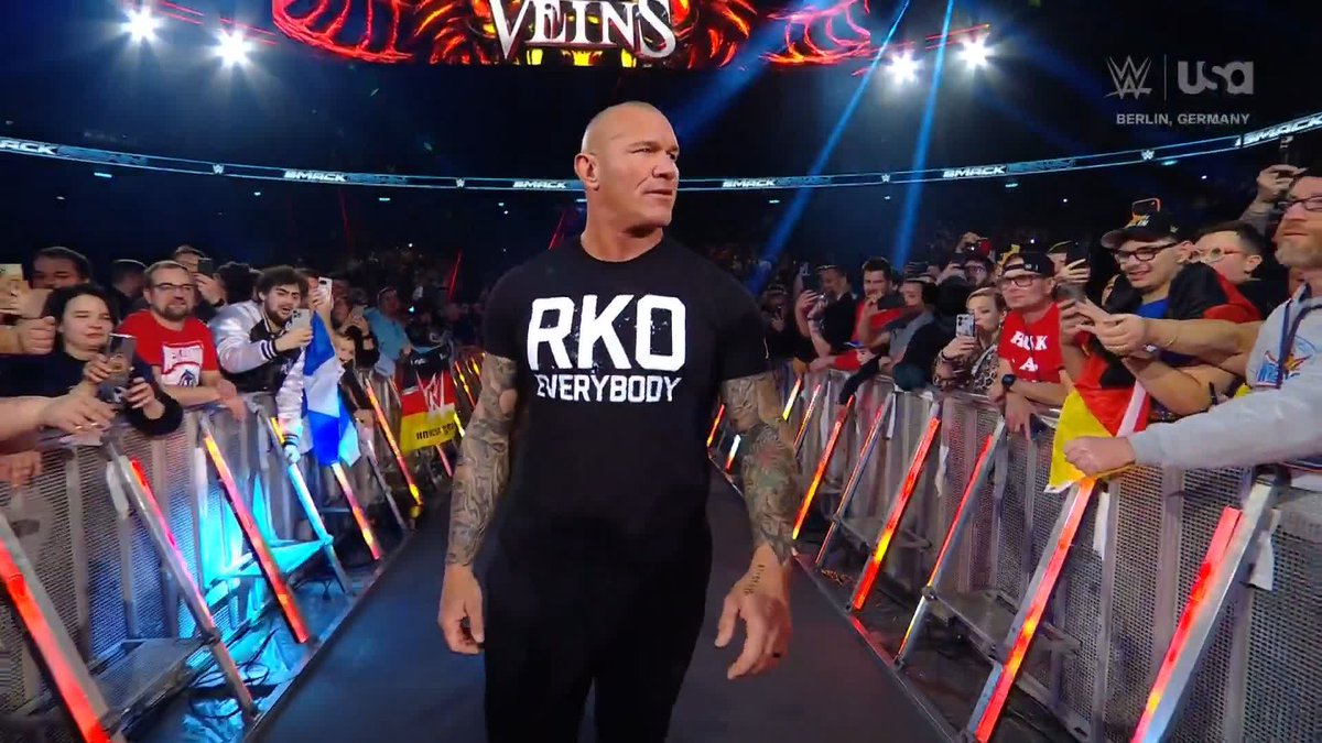 THIS is how you kick off SmackDown! Berlin’s hearing voices tonight!! 🗣️ Randy Orton