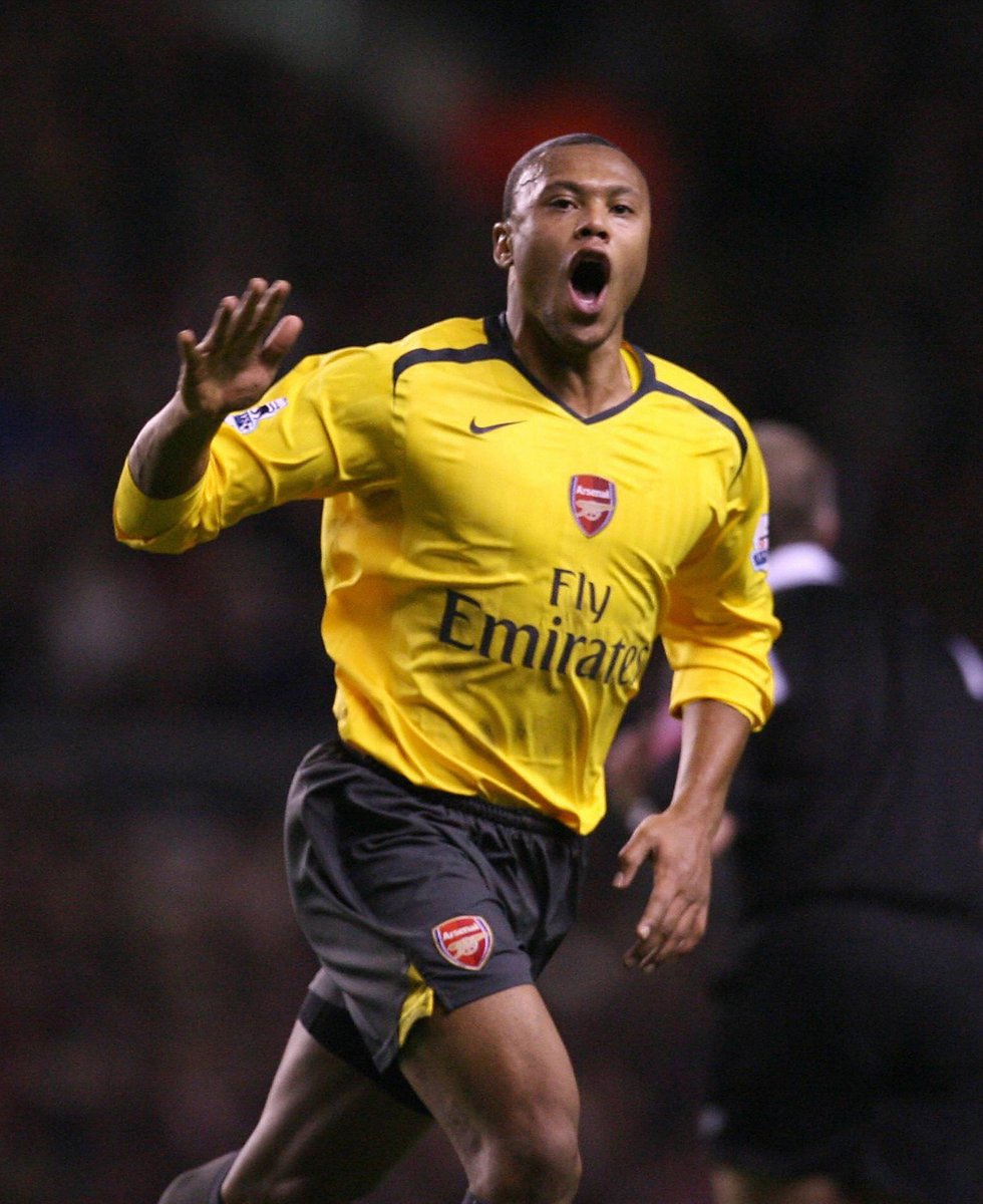 Neste dia, em 2007, Júlio Baptista simplesmente destruiu o Liverpool 😮🔥🇧🇷 O brasileiro marcou QUATRO gols na vitória histórica do Arsenal por 6–3 sobre os Reds. 💪