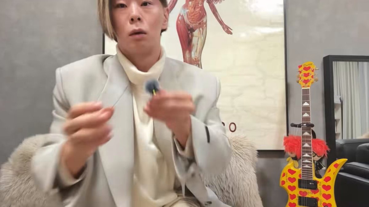筋肉弁護士 「日本保守党は2023年10月から寄付金控除団体とうたって寄付を募っていた」と告発状を提出、記者会見を開く ↓ 翌日 筋肉弁護士「告発を全面的に撤回し謝罪します。そのような事実は全く確認できていません。一次資料に当たらなかった私の落ち度」 ヤバすぎ😅w