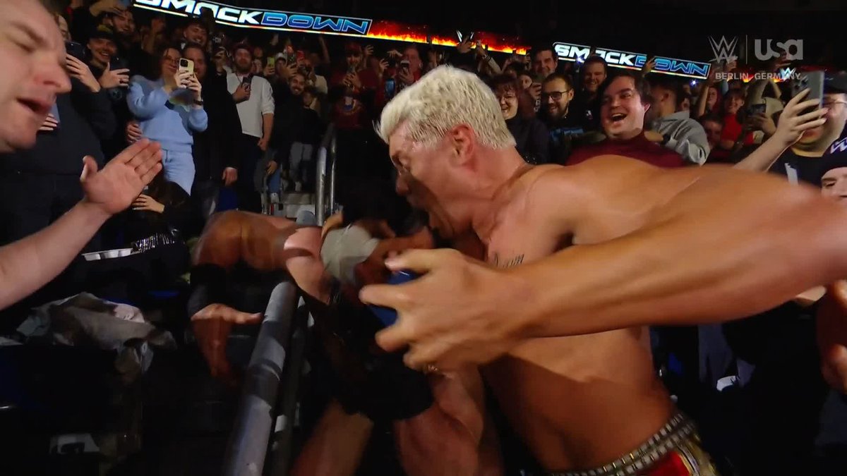 Bored at work, Cody Rhodes? 😅