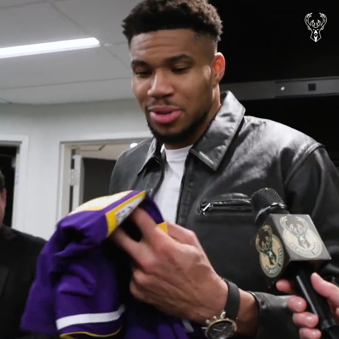 “I got his jersey tonight.” Giannis has the utmost respect for LeBron.