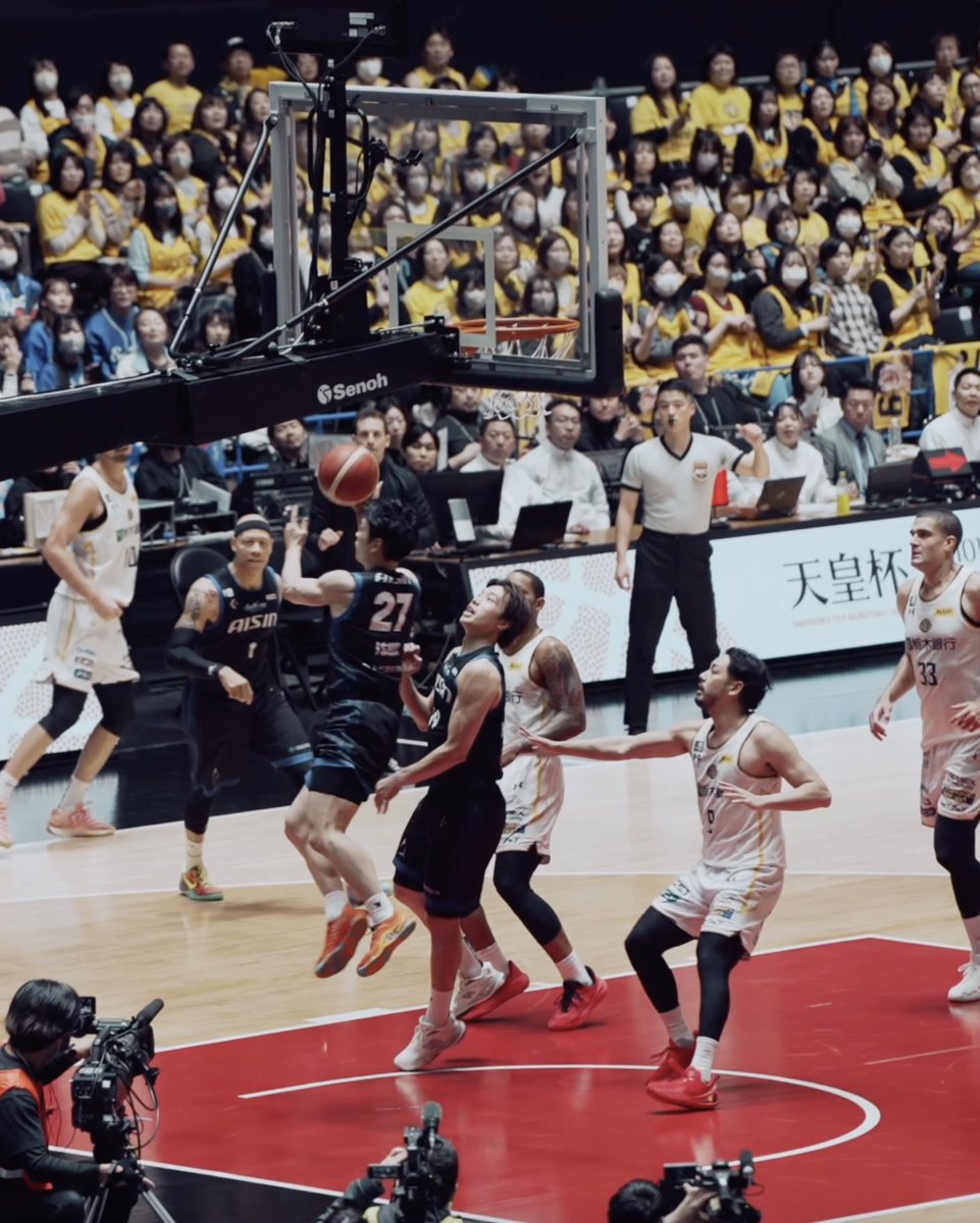 天皇杯優勝を知る漢のノールックシュート😱 🏀石井 講祐🏀 シーホース三河 #天皇杯バスケ