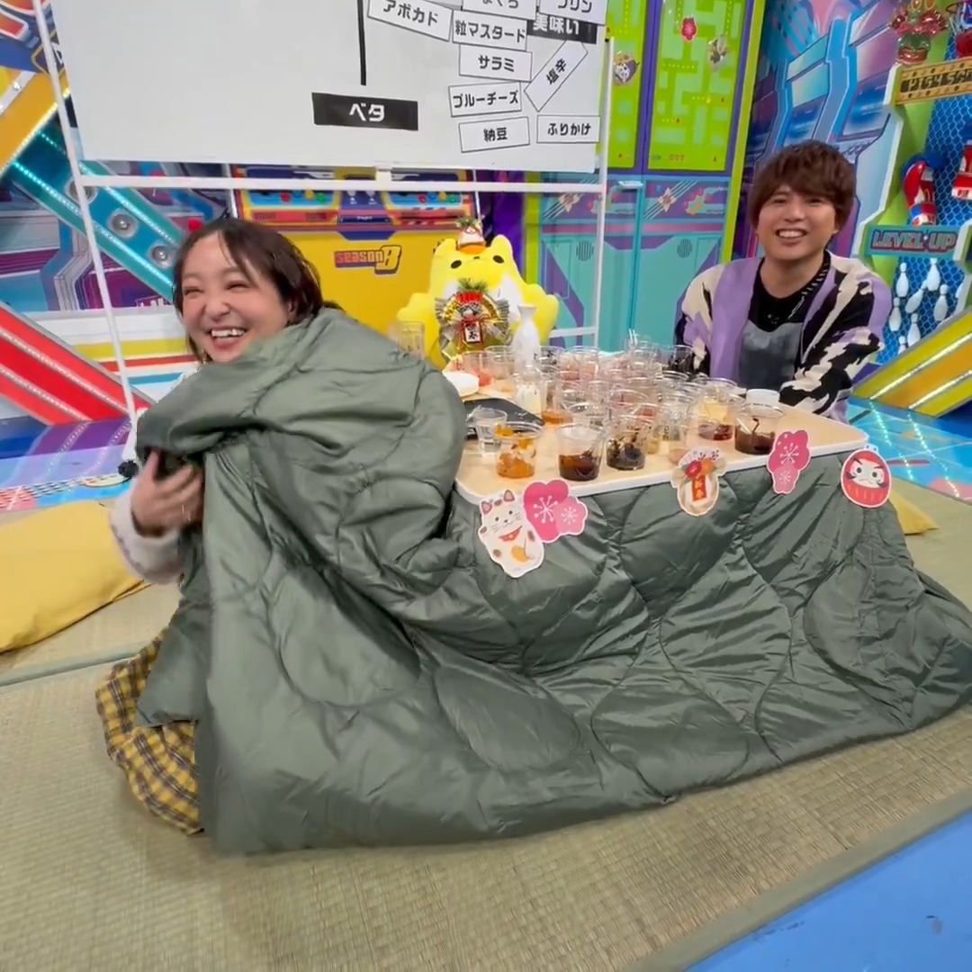 #声優と夜あそび 繋🤝🏻 #金田朋子 #そびー #仲村宗悟 から 放送後の動画が到着🙌🏻✨ 新年最初のコネクトは 『お餅のポテンシャルと繋がろう!』で繋がったよ!👀 本日は夜9時30分から生放送! #金田そびー仲村と夜あそび で振り返り✅ ABEMAで1週間無料配信中📺 金田朋子 仲村 宗悟