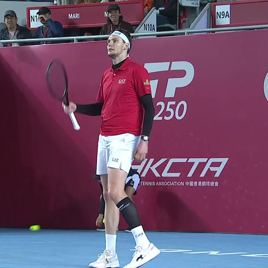 At three set points down 👀 Bublik bringing the underarm serve into 2026! 😜 #BOCHKTO2026