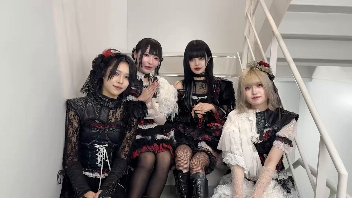 . AdamLilith東名阪QUATTRO TOUR 『Pilgrimage of Eden』 大阪公演まであと3日！ 2026年もAdamLilithの楽園に皆様を連れて行きます🥀🐍 大阪・東京 ticket販売中✴︎ #アダムス