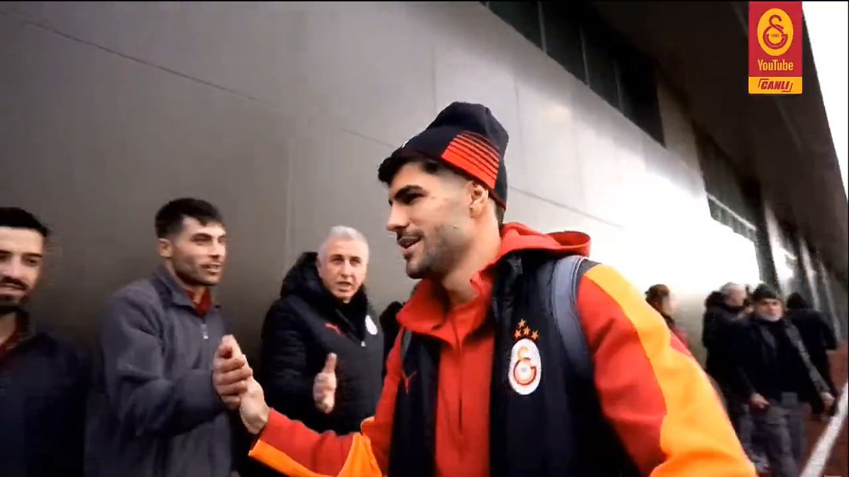 🦁 Derbi öncesi aslanımız Eren Elmalı.