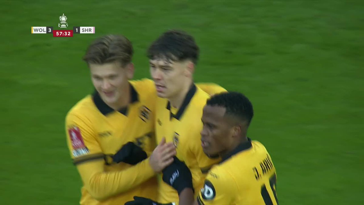 🇨🇴 ASISTENCIA de Jhon Arias. El colombiano condujo y la puso para el 4-1 de #Wolves ante #ShrewsburyTown, al 58’, por FA Cup