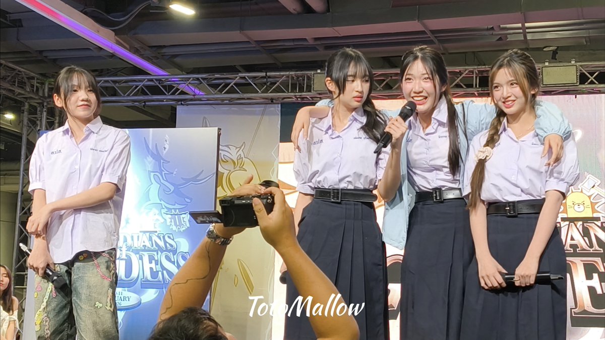 วันนี้มีประกาศเปิดตัวซีรี่ส์แนวตั้งเรื่องแรกของ 48TH เรื่อง Shock Me Girls รักช็อตใจยัยช็อตฟิล ซีรี่ส์แซฟฟิก พร้อม Interview เหล่านักแสดงนำ มาแนะนำตัวละครของตัวเอง #ShockMeGirlsTH #รักช็อตใจยัยช็อตฟิล #MonetBNK48 #PraewBNK48 #JanryBNK48 #MarineBNK48 #BNK48