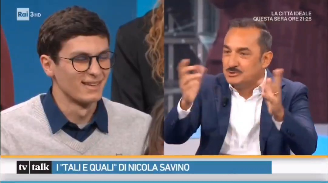 - Il suo approdo in prima serata su Rai 1 lo vede come una promozione o come una via verso il pensionamento? - Portami tua sorella #tvtalk