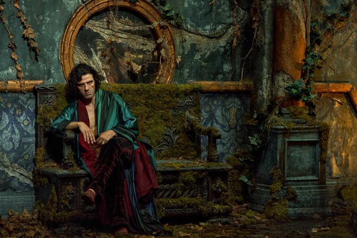 Golden Globe Awards Nominee Oscar Isaac is Victor Frankenstein. Watch now on Netflix.