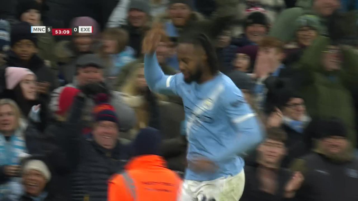 Hace tres días, Antoine Semenyo marcó el gol agónico del Bournemouth para ganarle al Tottenham. Ayer fue presentado como refuerzo del Manchester City. Y hoy acaba de marcar su PRIMER GOL en su DEBUT por FA Cup. La semana de su vida. 🥶🇬🇭