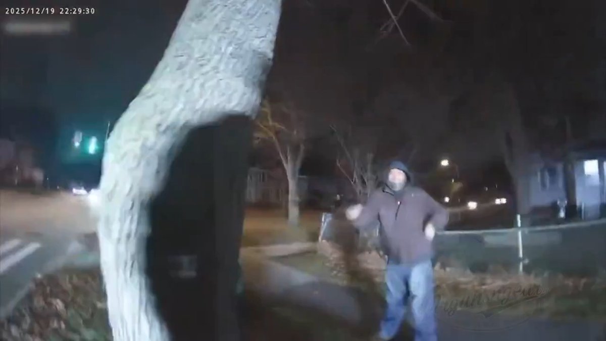 Two Rochester Police Department officers arrive at th home of a woman who called stating her ex boyfriend was trying to break in. At the house, two suspects fire on the officers and flee. Another officer approaches the 38 year old primary suspect, Eric Davis, as he's attempting to flee and another gunfight ensues. Train accordingly... #CityLife #police #gunfight #rochester #newyork #cops #FAFO #education #learning #urban #democrats