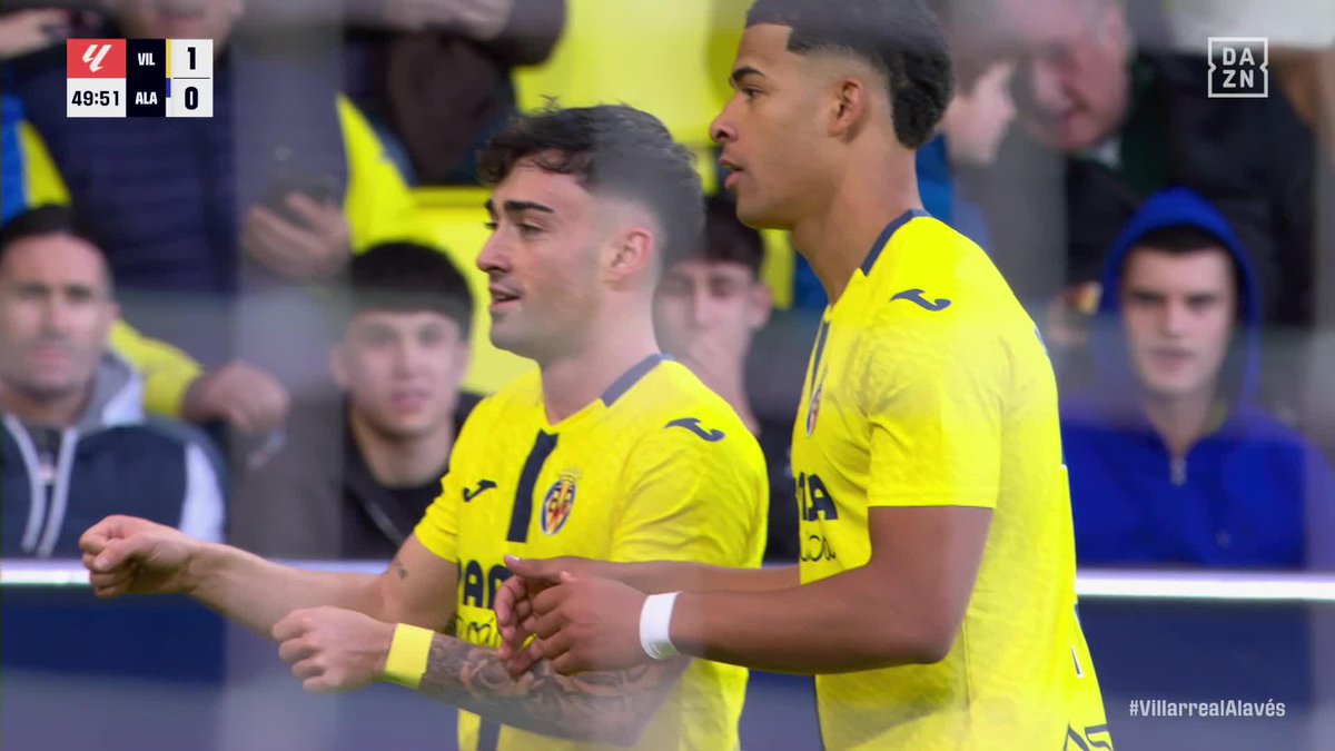 VAS EN MOTO, MOLEIRO 🏍️ El golazo de Alberto Moleiro para abrir la victoria ante el Alavés es para que te lo pongas en bucle todo el fin de semana 🐐 #LALIGAenDAZN ⚽️
