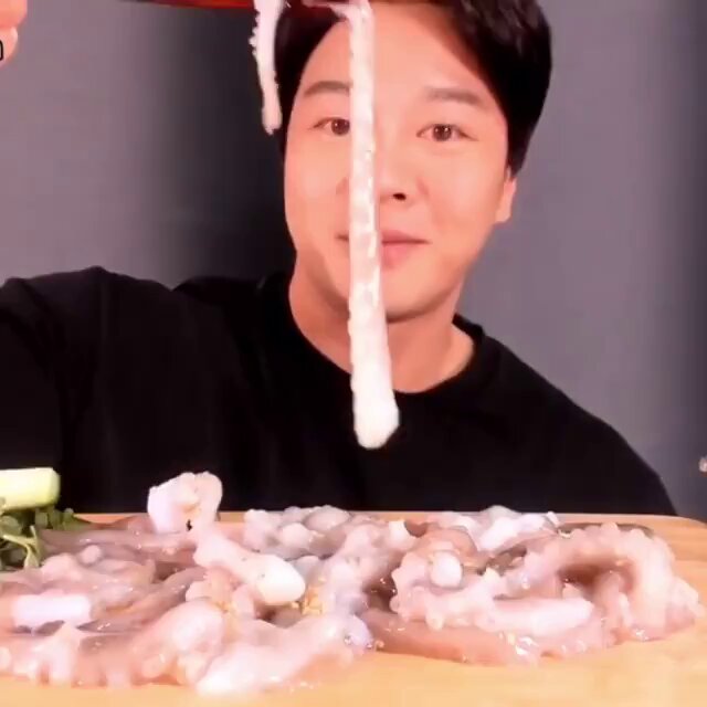 Holy Crap!! No, no, no, no, NOPE!!! Korean delicacy…. “Live” octopus.