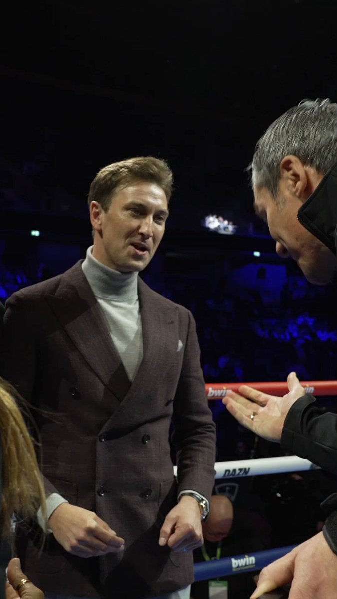 Mission accomplished 👏 George Warren receives an award for selling out the Rudolf Weber Arena 🔥 #KabayelKnyba | NOW | Rudolf Weber Arena | DAZN Boxing