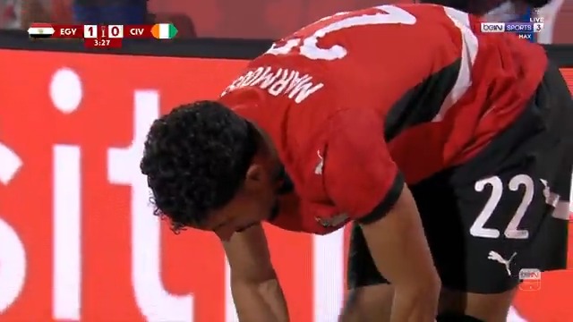 🚨🎥 التعليق الإنجليزي على هدف عمر مرموش مع المنتخب المصري. 🤩