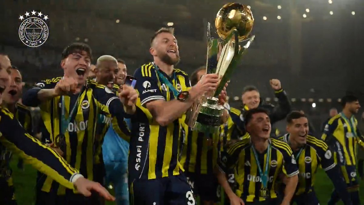 Adınla, takımınla, taraftarınla en büyük sensin KANARYA!